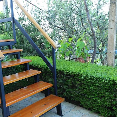 Villa Kevin'S Sarandë エクステリア 写真