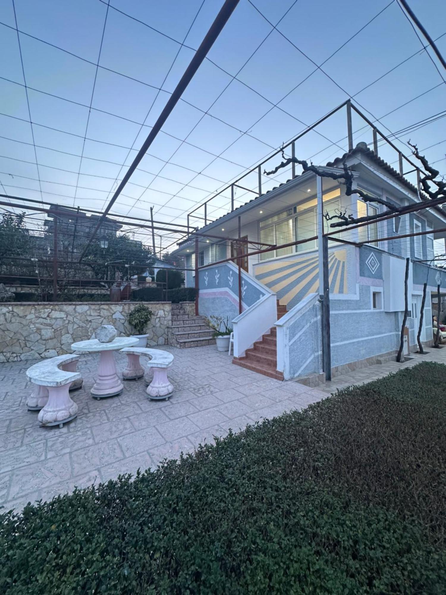 Villa Kevin'S Sarandë エクステリア 写真