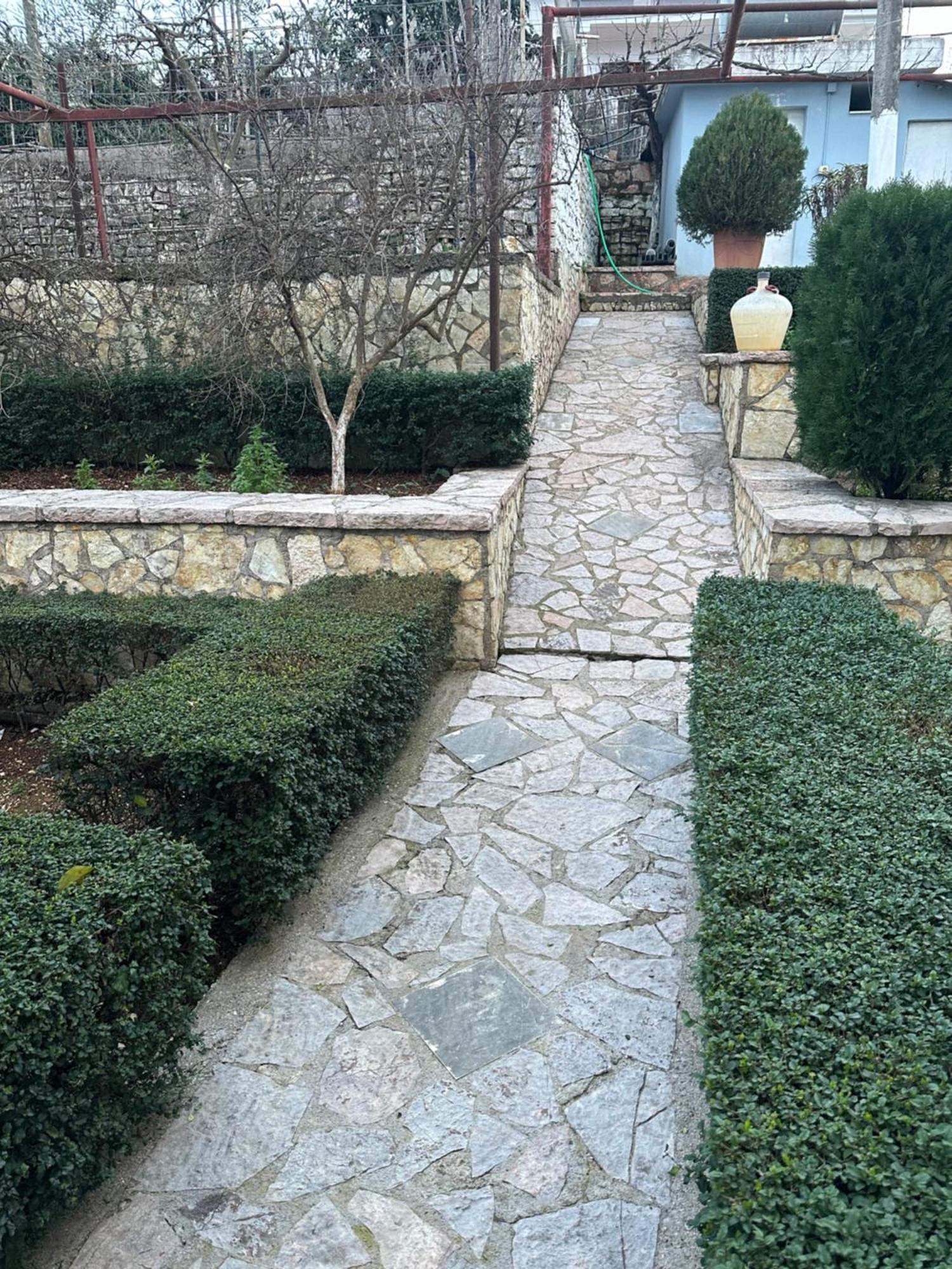 Villa Kevin'S Sarandë エクステリア 写真