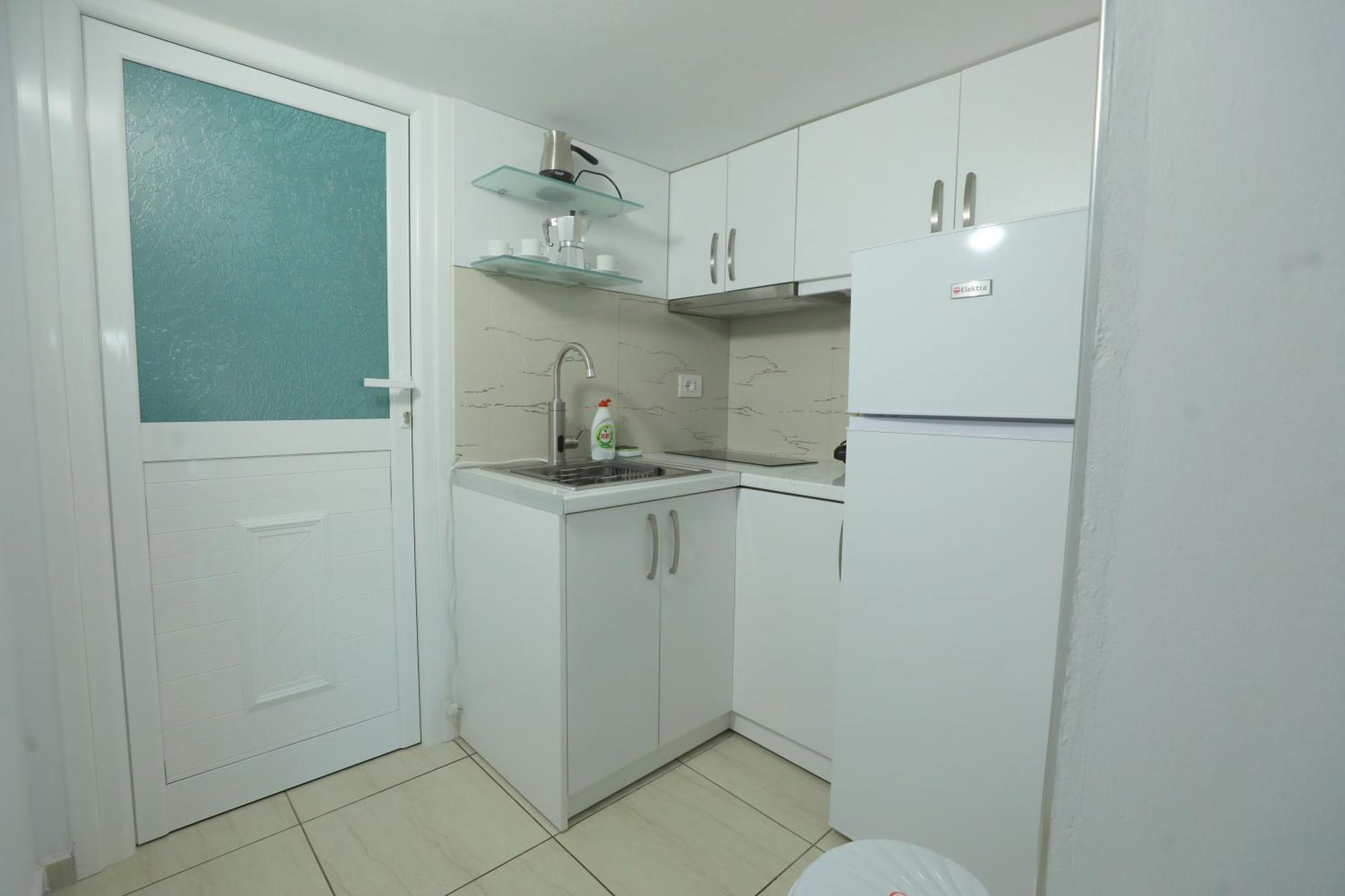 Villa Kevin'S Sarandë エクステリア 写真