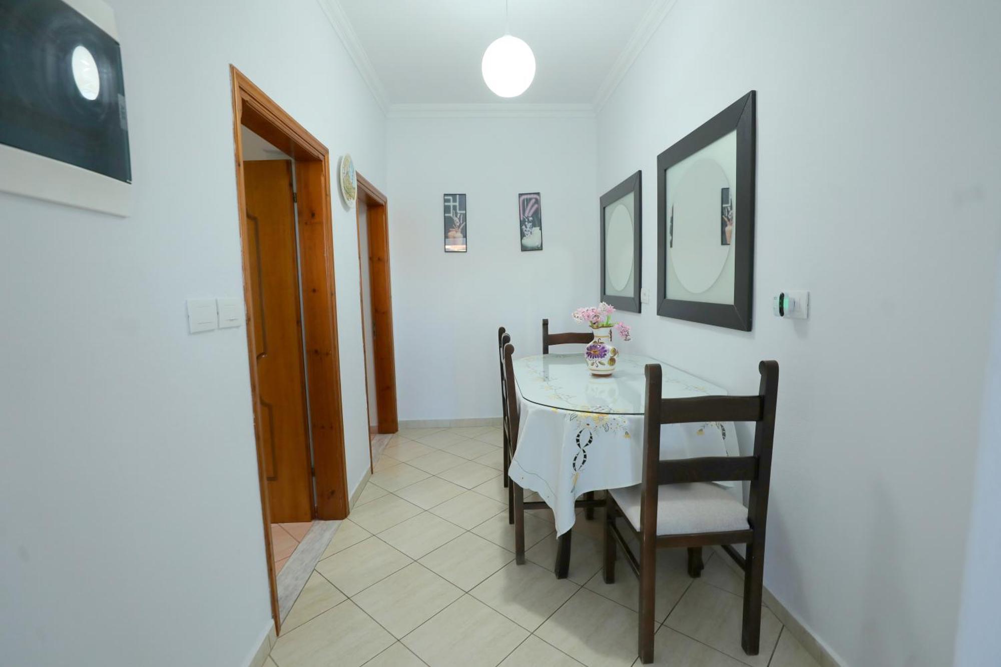 Villa Kevin'S Sarandë エクステリア 写真